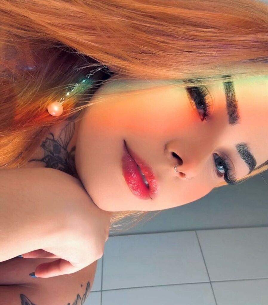 Samara pronta para atendimento de massagem em Goiânia